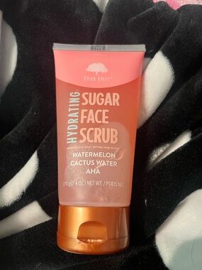 Tree Hut Hydrating Sugar Facial Scrub (7.5 Oz.)